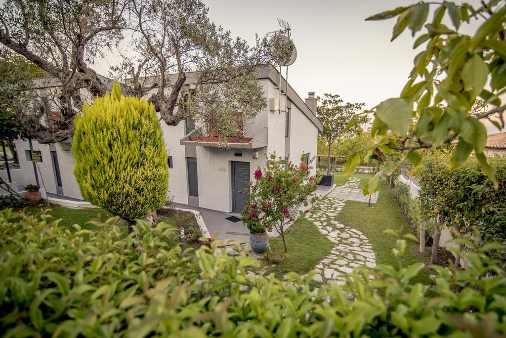 Pleiades Boutique Villas Kriopigi Exterior photo
